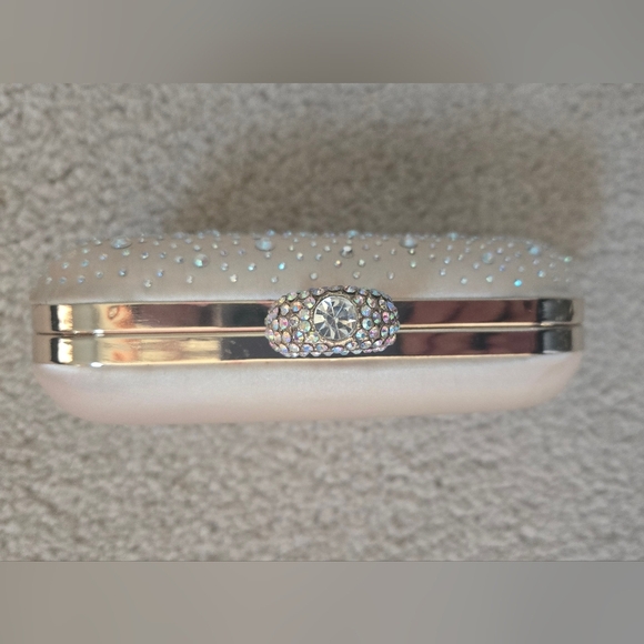 Express Ivory Satin Rhinestone Evening Clutch - Picture 4 of 12